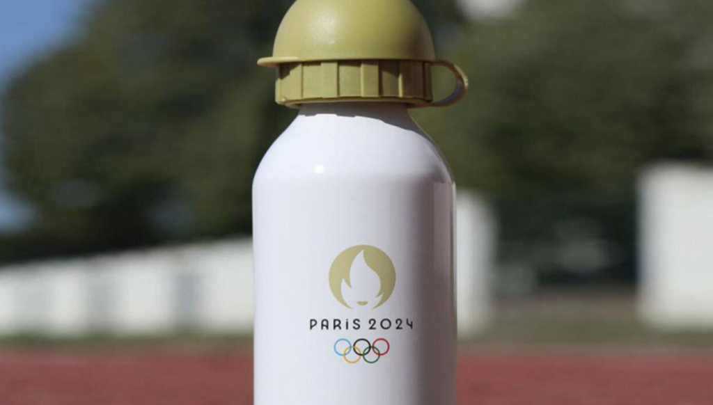 image 2 Các chai nước chính thức cho trẻ em tại Olympic 2024 bị thu hồi